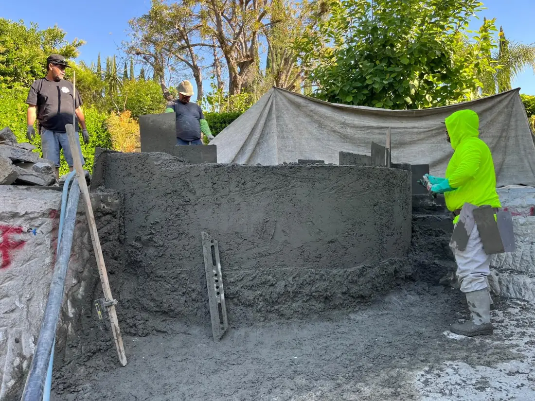 West Hills 2 Crew forming a new raised spa wall in gunite